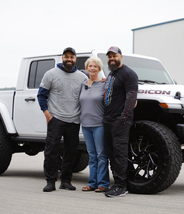 Winner #2 Donna from North Carolina with the Hodge Twins