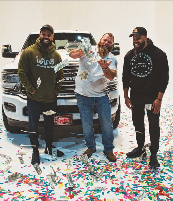 Winner #11 Andi from Oregon with the Hodge Twins