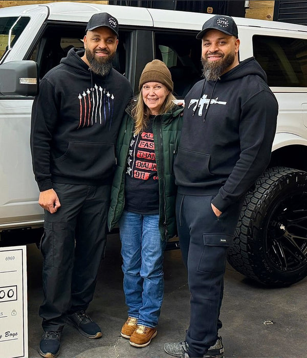 Winner #12 Marie from Illinois with the Hodge Twins